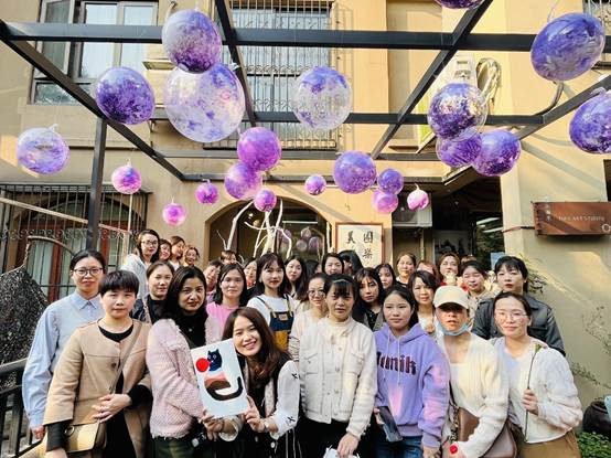 巧手創造 綻放芳華—湖南發展養老組織女員工開展婦女節慶祝活動