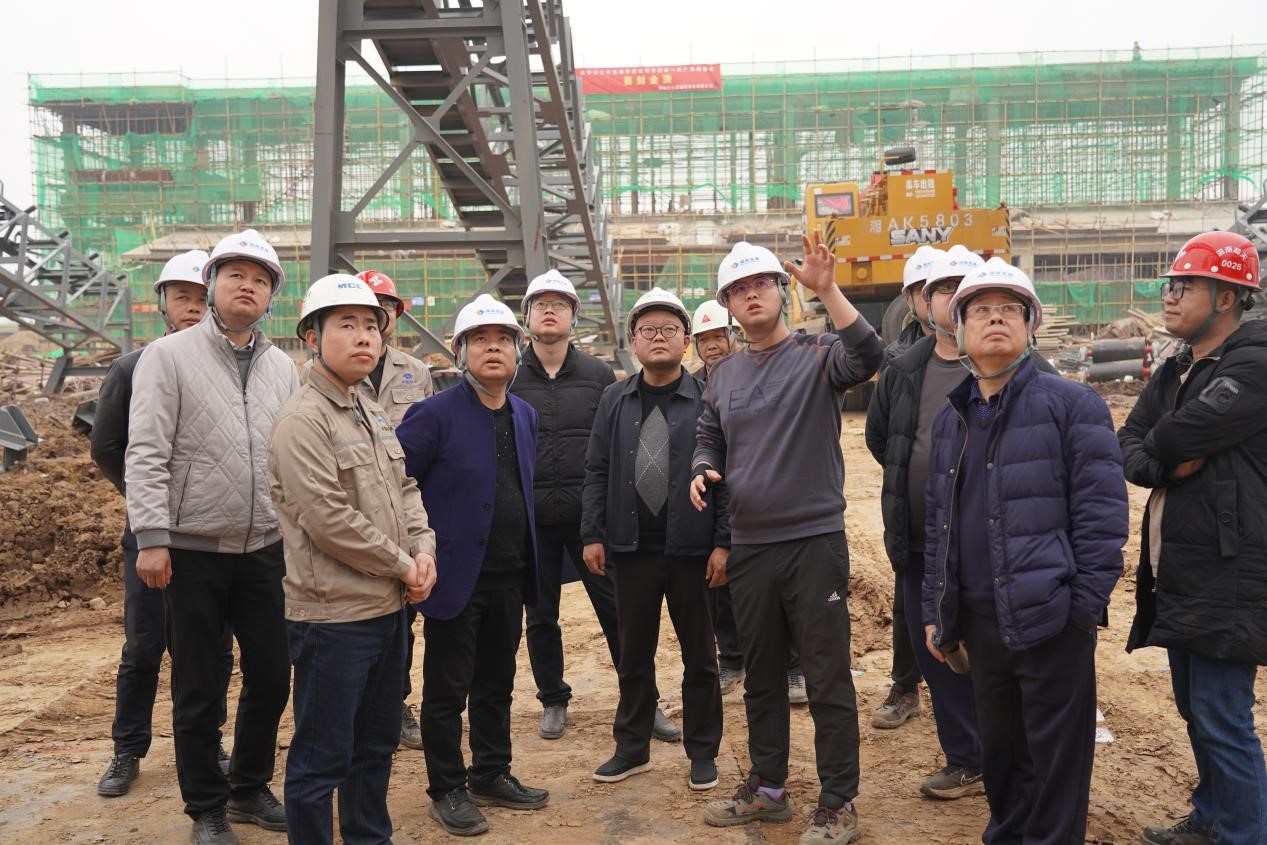 沅江市市長羅必勝調(diào)研湖南發(fā)展沅江機制砂和砂石集散中心建設(shè)項目